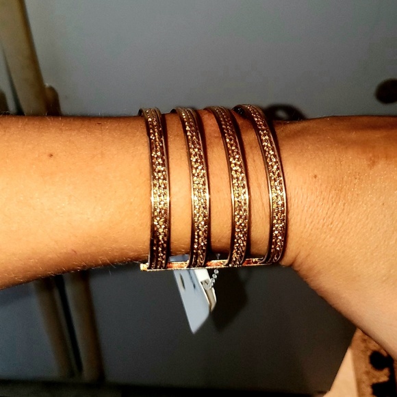 Nwt, Carol for Evagraham bangle bracelet - Picture 3 of 8